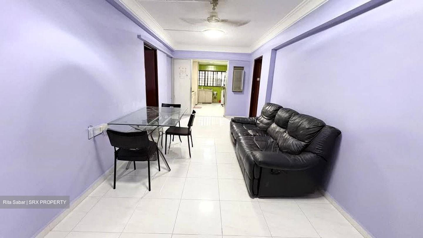 Blk 207 Jurong East View (Jurong East), HDB 3 Rooms #591898411
